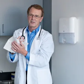 Kéztörlo adagoló multifold mini / 3.