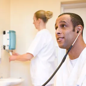 Kéztörlo adagoló mini Belsom.tür/feh / 3.