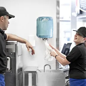 Kéztörlo adagoló Belsomag  türk/feh / 6.