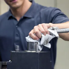 Kéztörlo adagoló Belsomag  piros/fek / 7.